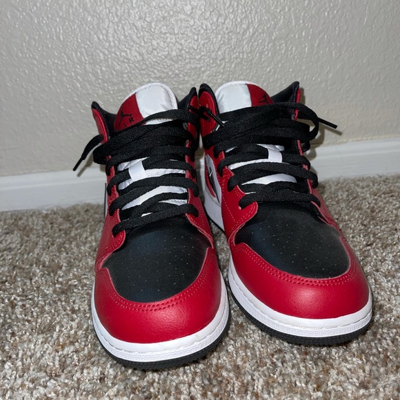 jordan 1 red mids - Picture 2 of 6